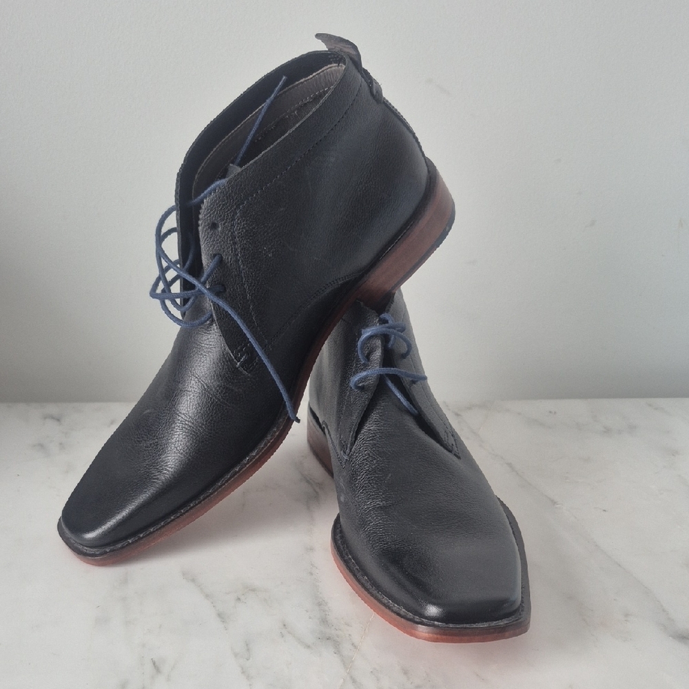 BNWT Ted Baker Black Chukka Boots with Blue Laces. Size 9